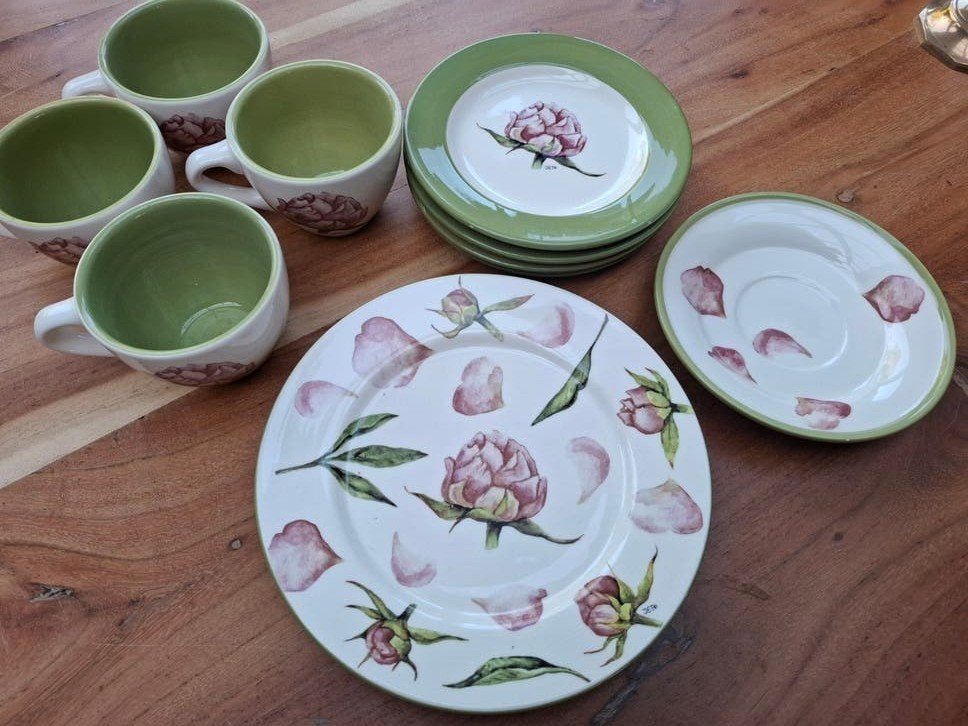 Jet ter Steege Peony servies groen rozen, Ophalen of Verzenden, Zo goed als nieuw, Overige stijlen, Kop(pen) en/of Schotel(s)