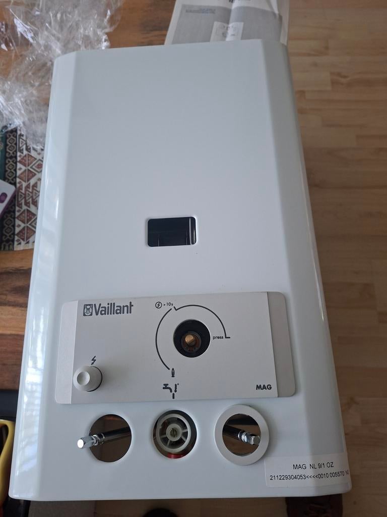 Vaillant geiser, Ophalen of Verzenden, Minder dan 3 jaar oud, Minder dan 20 liter, Nieuw