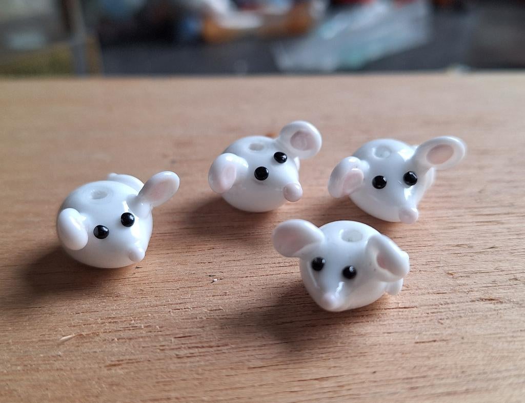 4 x handgemaakte lampwork glas kraal muis, Verzenden, Nieuw, Kraal