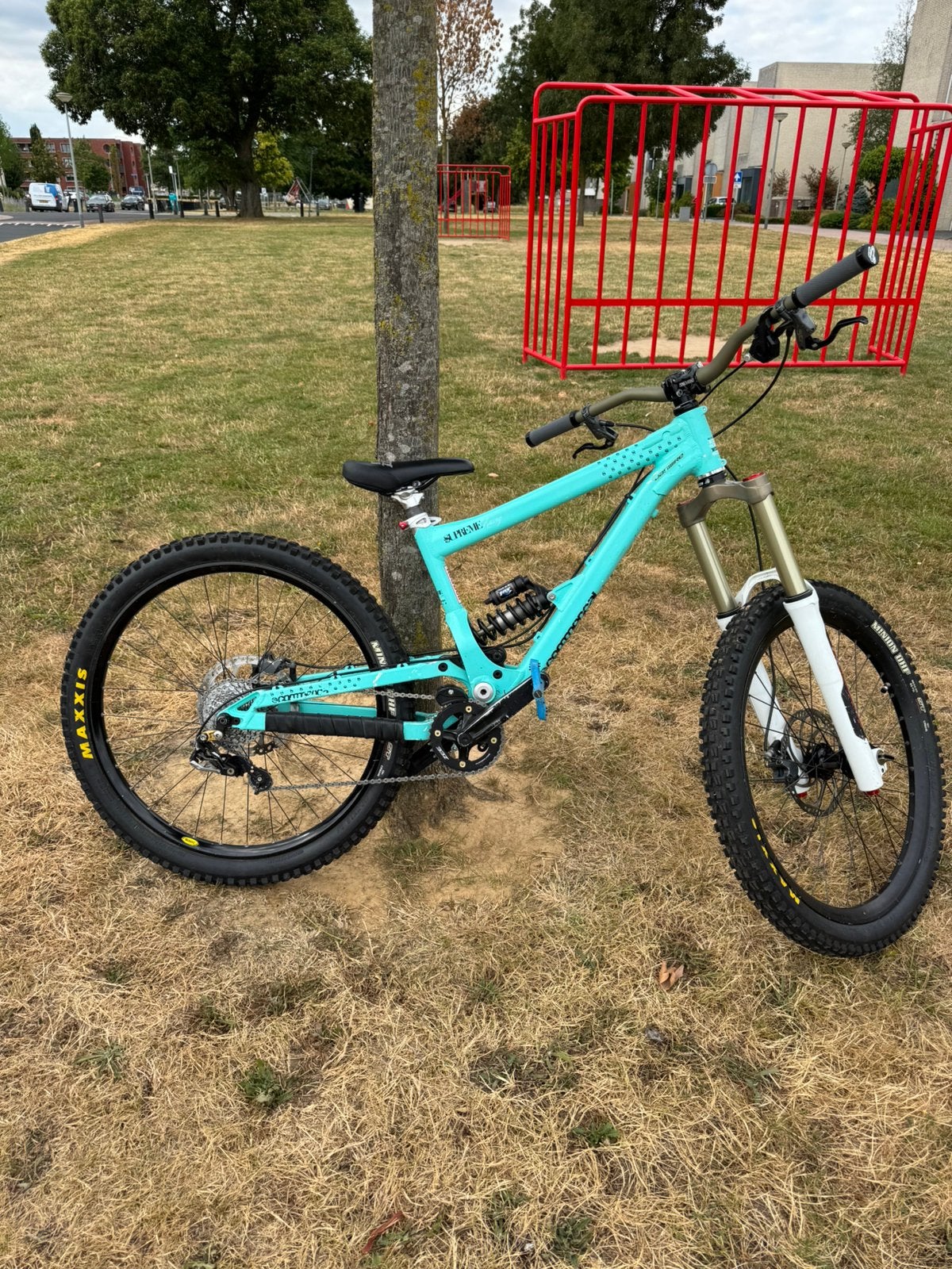 Commencal Downhill 26 inch - Avontuur & Mega Jumps, Ophalen, Gebruikt, Schijfrem, 24 inch of meer