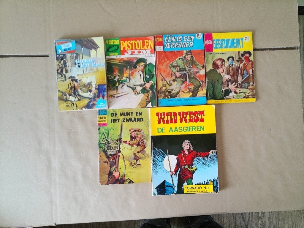 Collectie vintage western strips stripboekjes stripboeken, Gelezen, Diverse auteurs, Ophalen of Verzenden, Meerdere stripboeken