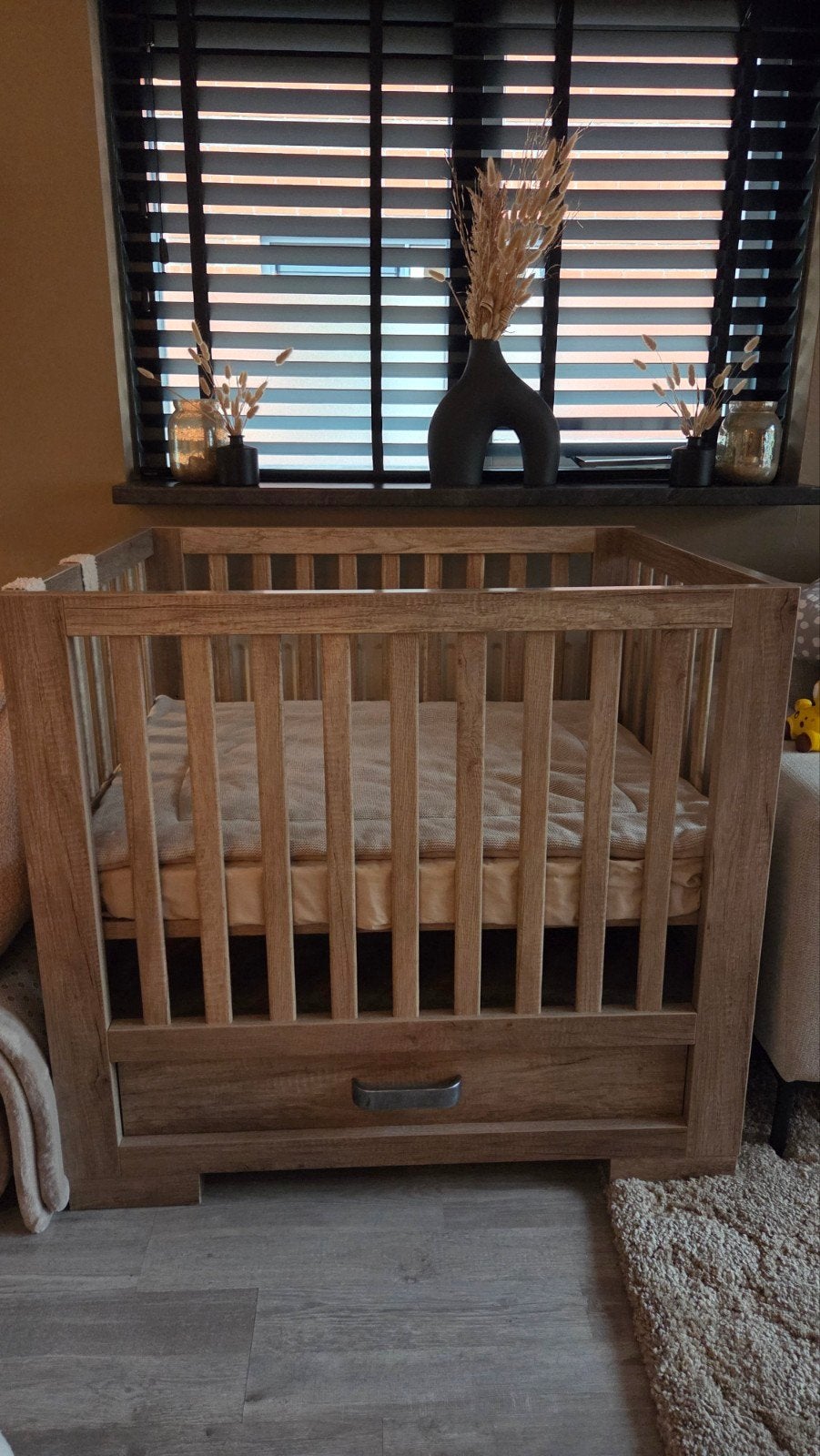 houten babybox met opberglade.  Zo goed als nieuw, Ophalen, Zo goed als nieuw, Overige typen