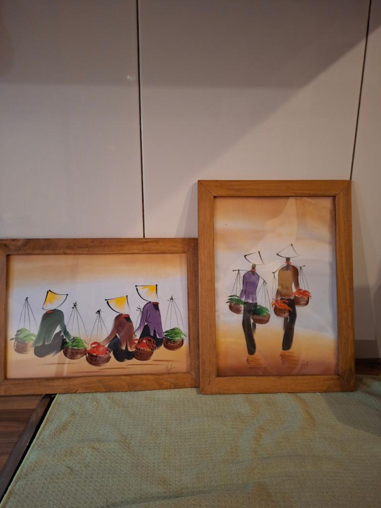 Aziatische kunst: Schilderijen met figuren en manden, Ophalen of Verzenden