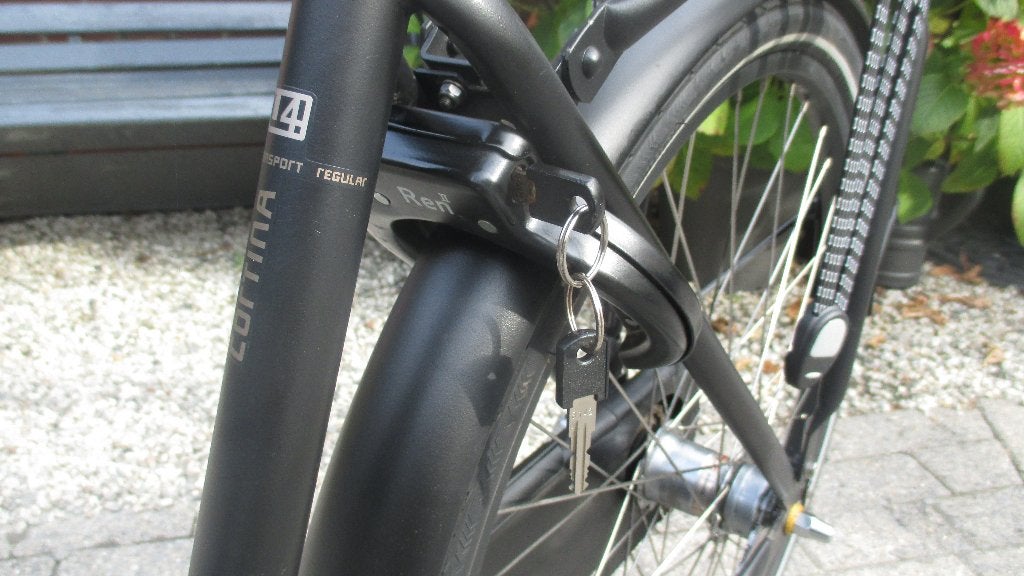 Foto 12 van cortina  transport  fiets  26  inch. 3 ver. tip top in orde.