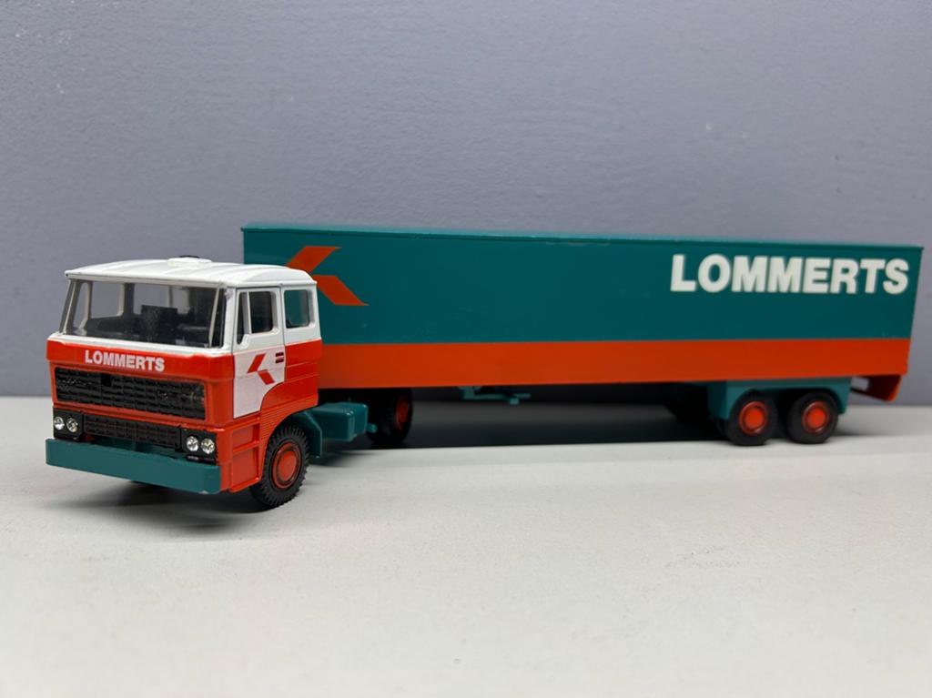 Lion toys car Daf 2800 Transportbedrijf Lommerts Delfzijl, Hobby en Vrije tijd, Modelauto's | 1:50, Ophalen of Verzenden, Zo goed als nieuw