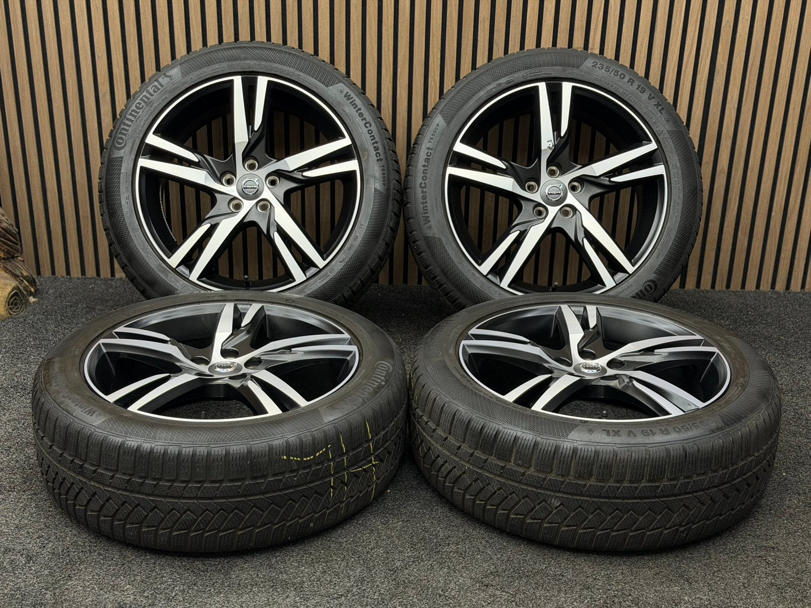 Originele 19 inch Volvo XC40 5x108 ET50.5 Continental WINTER, Auto-onderdelen, Banden en Velgen, ., Banden en Velgen, Winterbanden