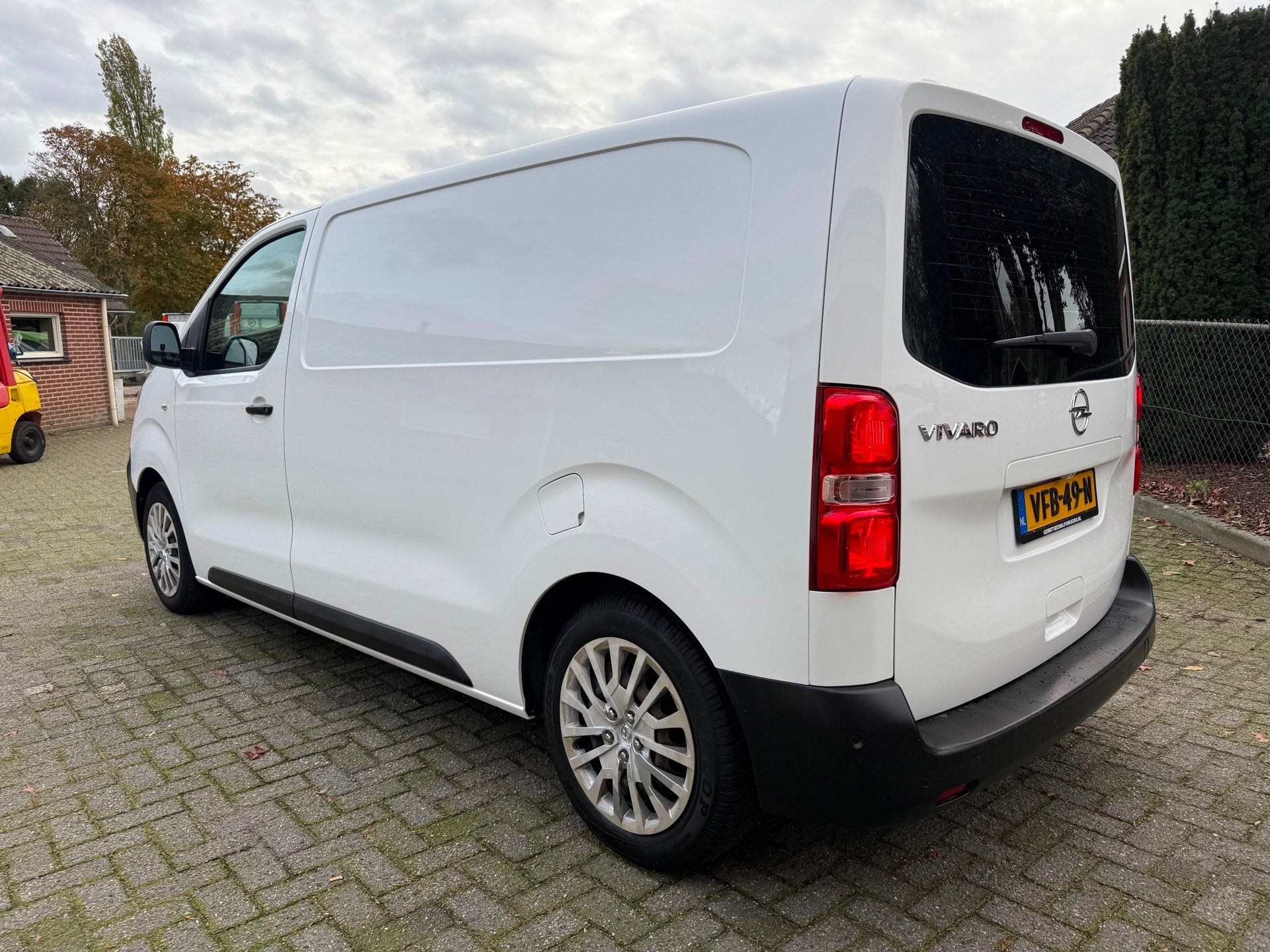 Opel Vivaro 1.5 CDTI L2H1 Carplay inrichting euro 6 airco cr, Auto's, Voorwielaandrijving, Gebruikt, Euro 6, 4 cilinders