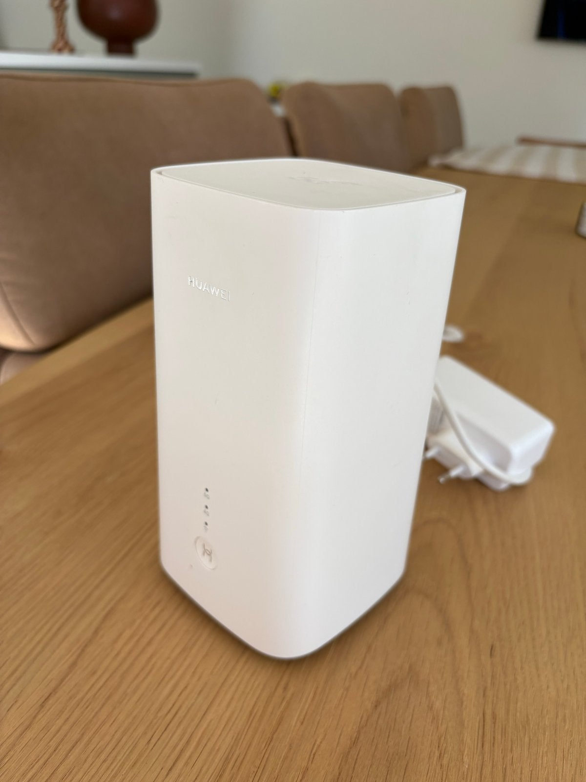Huawei 5G Router H122-373 - Perfect voor onderweg, Ophalen of Verzenden, Zo goed als nieuw, Router met modem