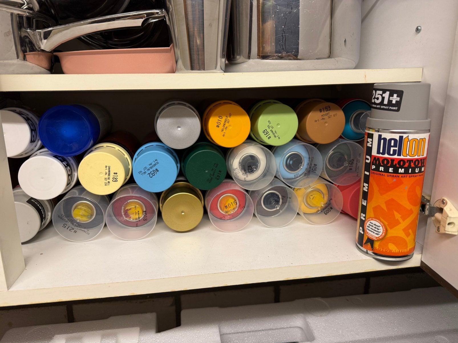 Molotow spray paints x17 en Amsterdam acryl verf x14, Ophalen, Gebruikt, Acrylverf