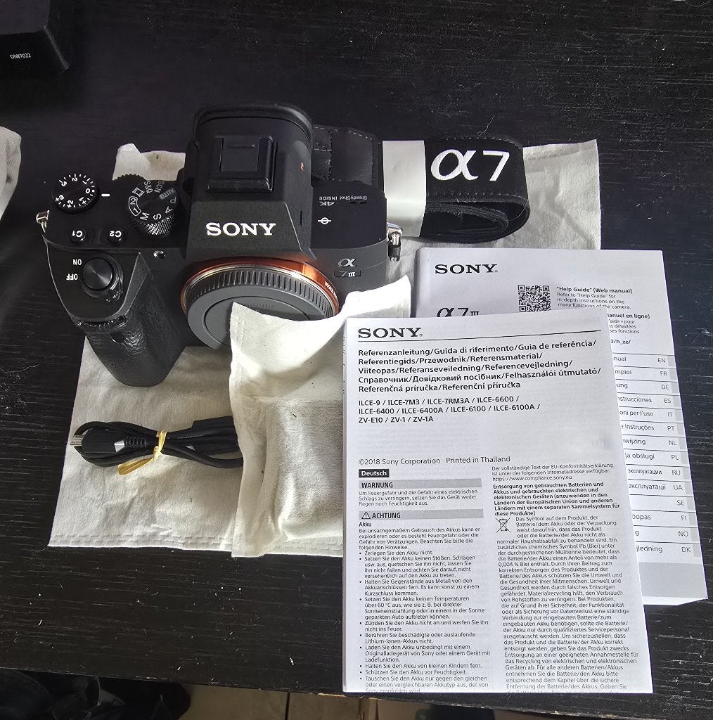 Nieuwe digitale camera Sony A7III, Audio, Tv en Foto, Nieuw, Ophalen of Verzenden, Sony, Screenprotector