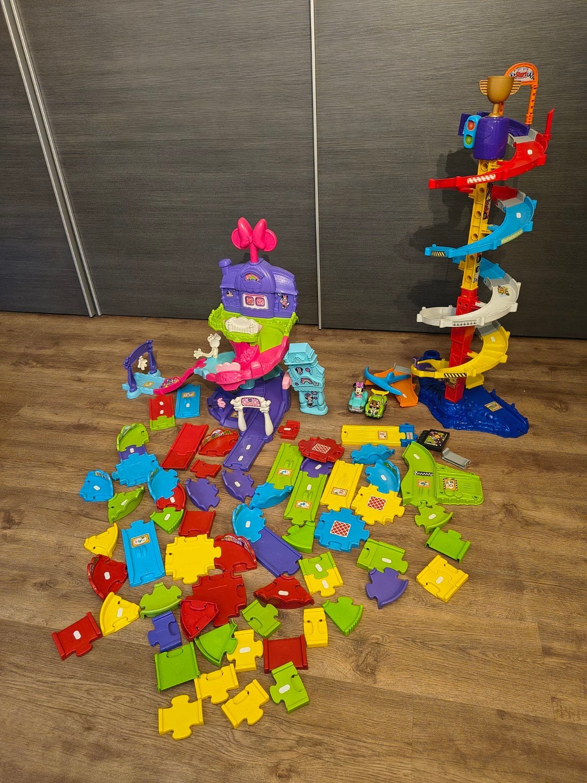 VTech Toet Toet Auto's Stuntpark  en Minnies Winkelparadijs, Ophalen, Gebruikt, Handmatig, Overige merken