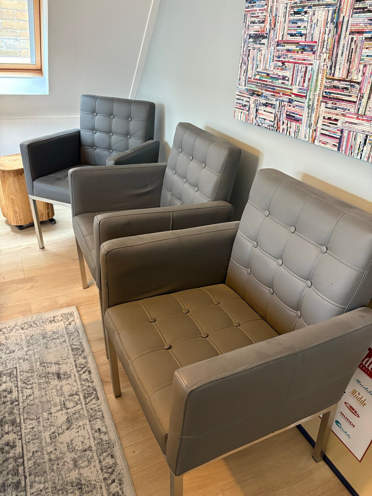 Gratis af te halen - 4 mooie eetkamerstoelen, Ophalen, Kunststof, Gebruikt, Vier