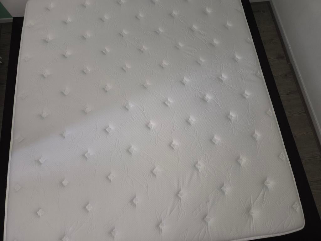 Japans bed met matras 180x200 cm - Zo goed als nieuw, Huis en Inrichting, Ophalen of Verzenden, Zo goed als nieuw, 180 cm, 200 cm