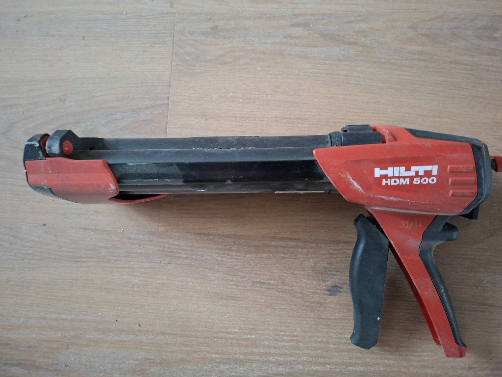 Hilti kitspuit HDM 500 voor chemische ankers