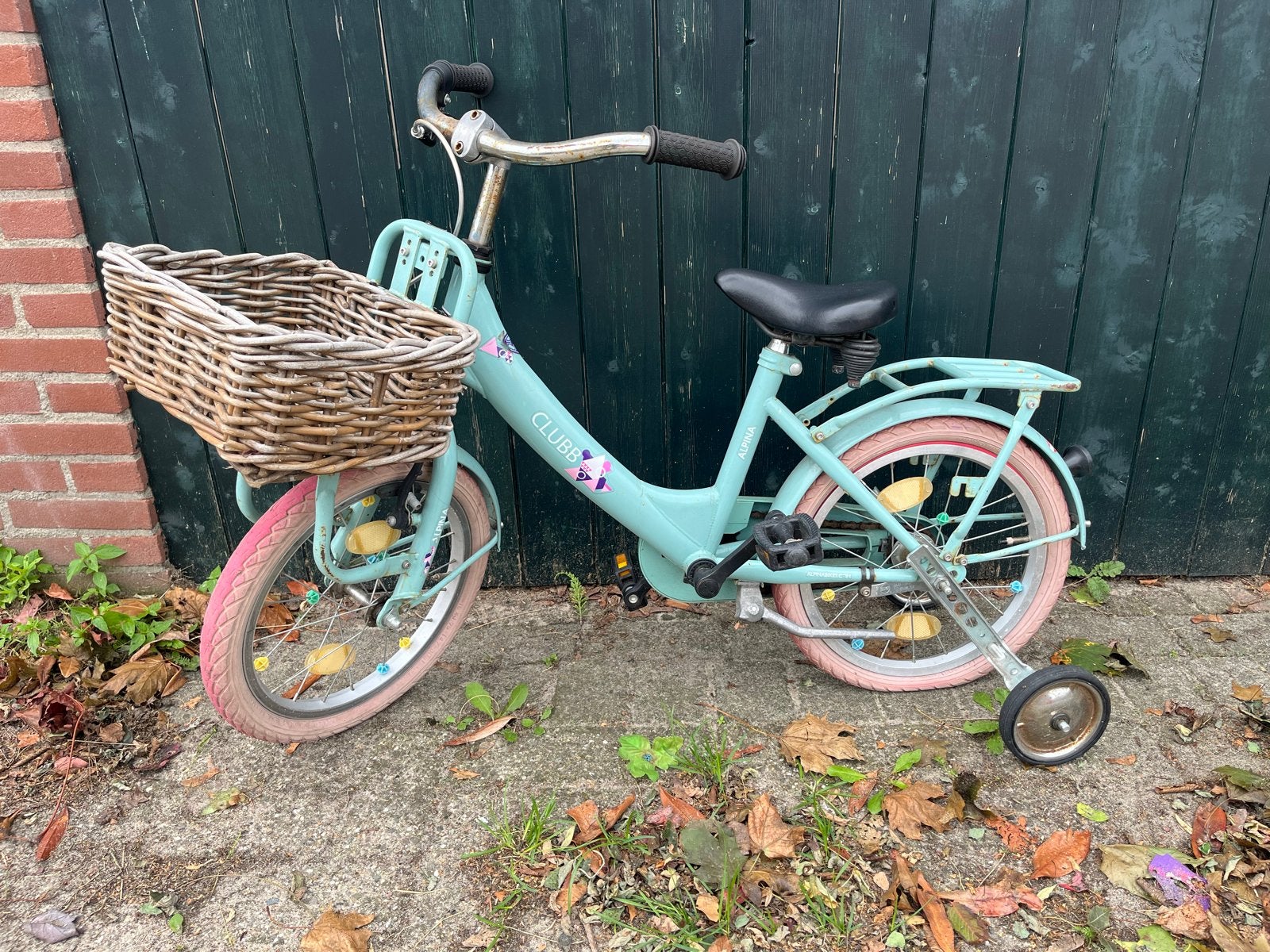 Kinderfiets 16 inch met zijwieltjes - Alpina Clubb, Ophalen, Gebruikt, 16 tot 20 inch, Zijwieltjes