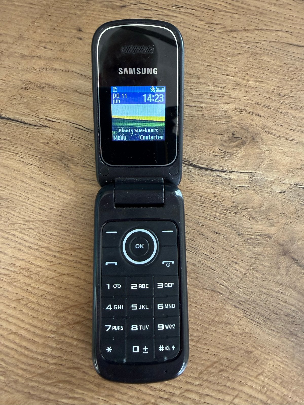 Samsung GT-E1190 Klaptelefoon Grijs - Eenvoudig & Compact, Gebruikt, Overige modellen, Geen camera, Zwart
