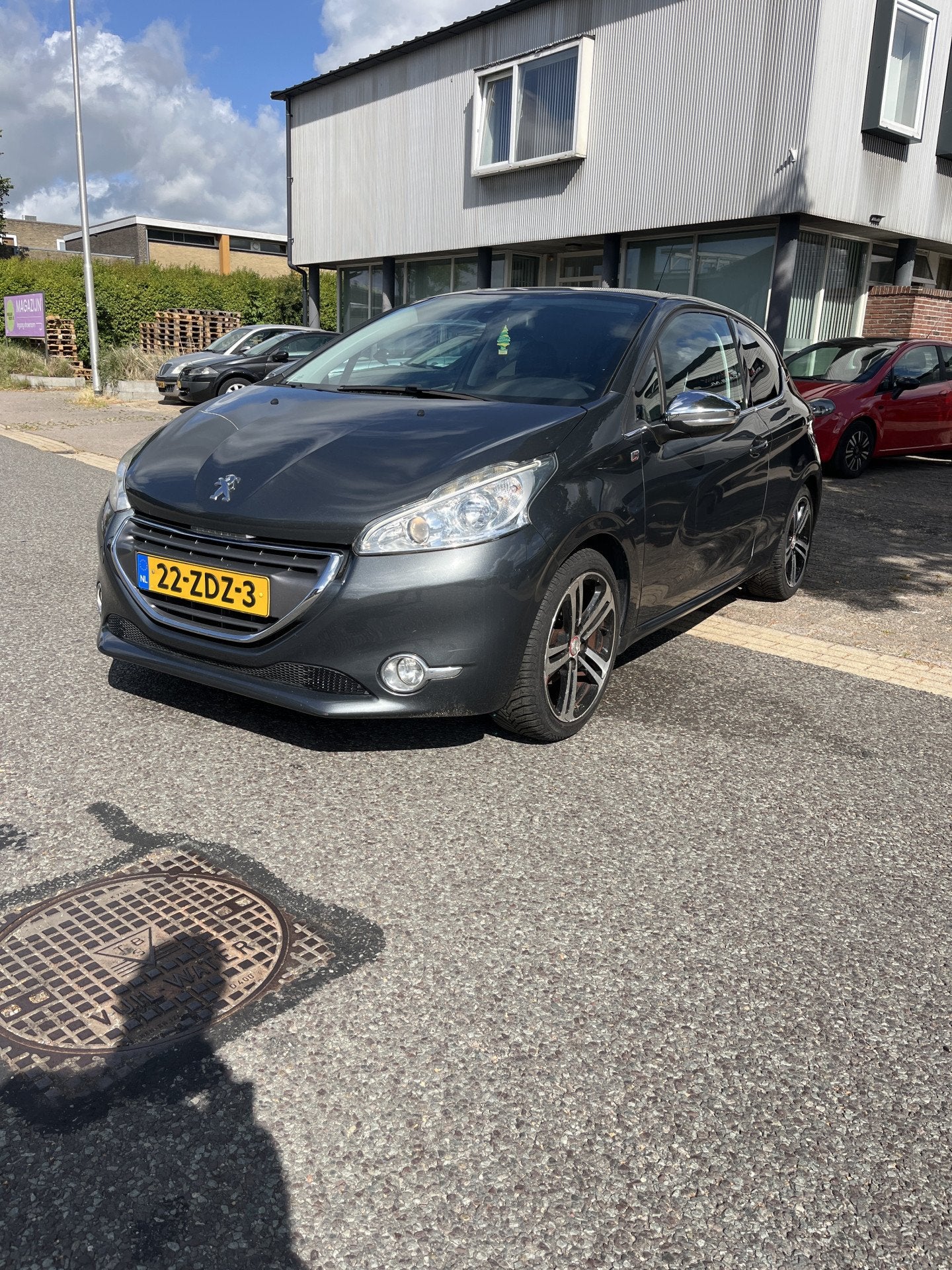 Peugeot 208 1.6 VTi Allure Sport. Clima,Navigatie Enz enz Ke, Voorwielaandrijving, Euro 5, 4 cilinders, 1055 kg