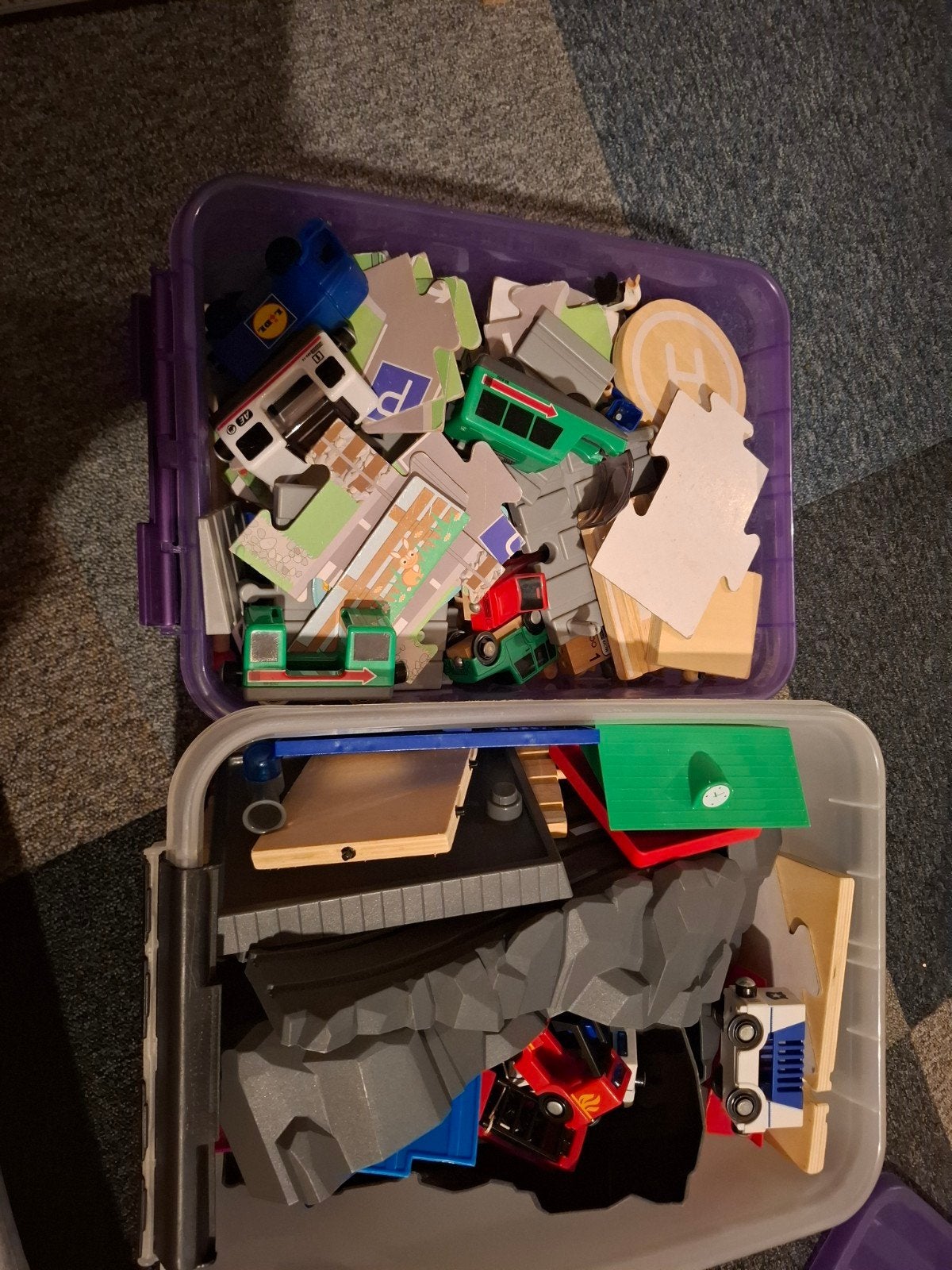 2 volle bakken houten trein baan playtive, Ophalen of Verzenden