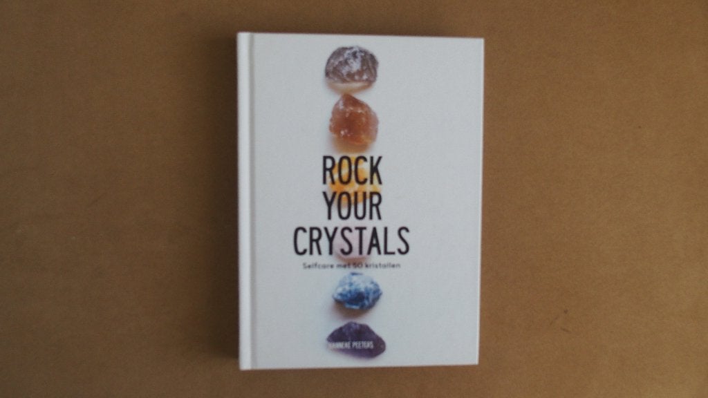 Rock your crystals - Selfcare met 50 kristallen - Nederlands, Achtergrond en Informatie, Spiritualiteit algemeen, Nieuw, Ophalen of Verzenden