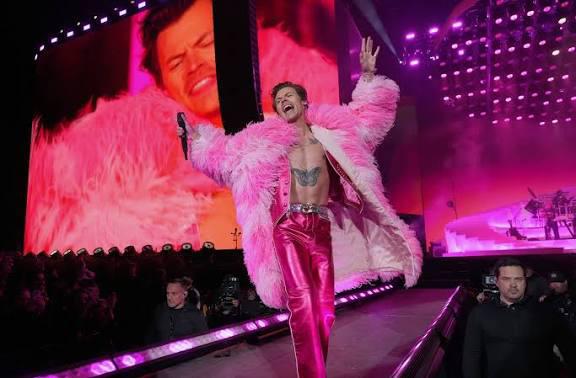 2 kaarten Harry Styles Amsterdam 22 mei, Twee personen, Mei