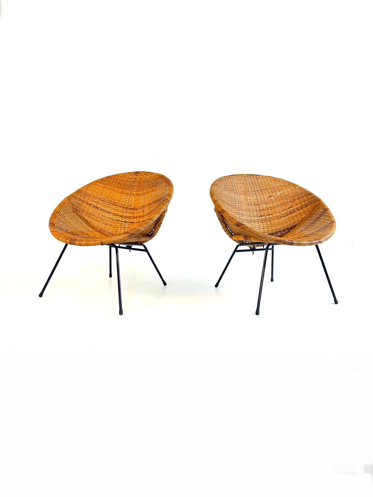 Set van 2 vintage rieten wicker fauteuils ‘60, Huis en Inrichting, Fauteuils, Zo goed als nieuw, Metaal, Riet of Rotan, 50 tot 75 cm