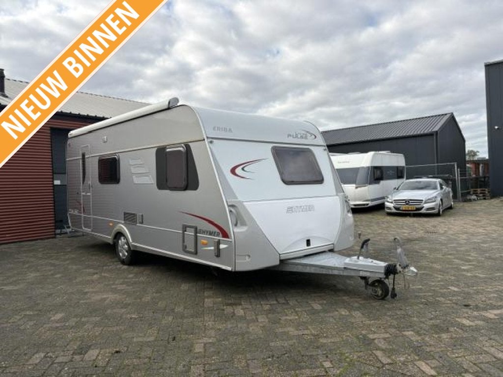 Eriba Living 560 bj.2008, mover, airco, 6 persoons!!!, Dwars-stapelbed, Rondzit, Bedrijf, Eriba