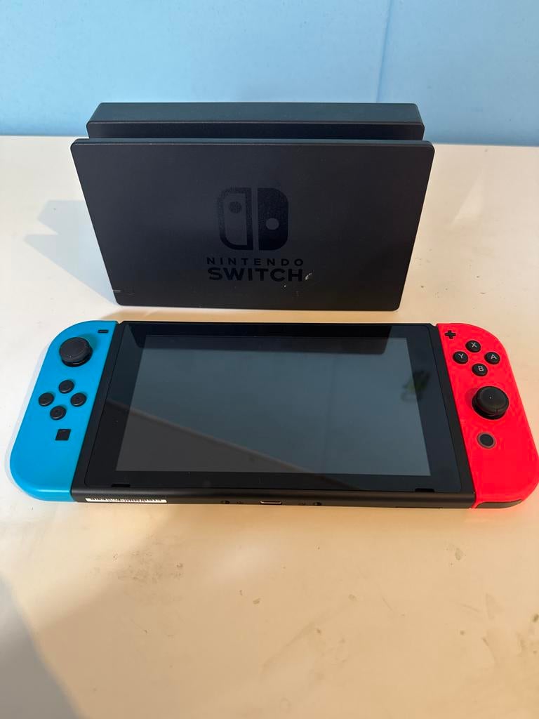 Nintendo Switch Original met Joy-Cons en Dock, Spelcomputers en Games, Spelcomputers | Nintendo Switch, Ophalen of Verzenden, Zo goed als nieuw
