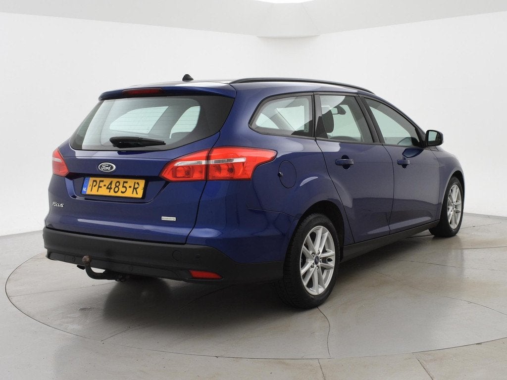 Ford Focus Wagon 1.0 ECOBOOST 125 PK + APPLE CARPLAY / TREKH, Auto's, Gebruikt, Euro 6, Navigatiesysteem, Blauw
