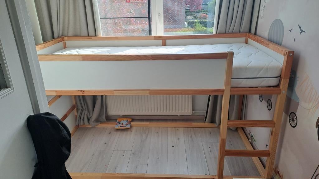 Mooi IKEA Kura bed, halfhoogslaper, Kinderen en Baby's, Kinderkamer | Stapelbedden en Hoogslapers, Ophalen