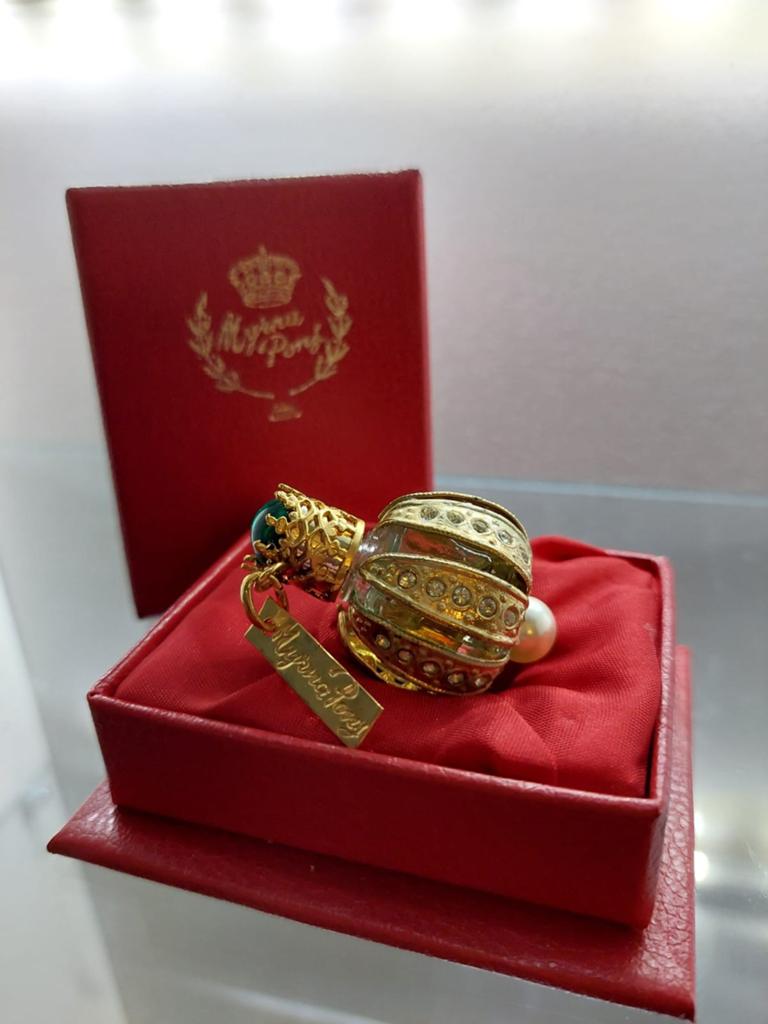 Myrna Pons 'Crown' miniatuur - collector's item, Verzamelen, Ophalen of Verzenden, Nieuw, Miniatuur, Gevuld