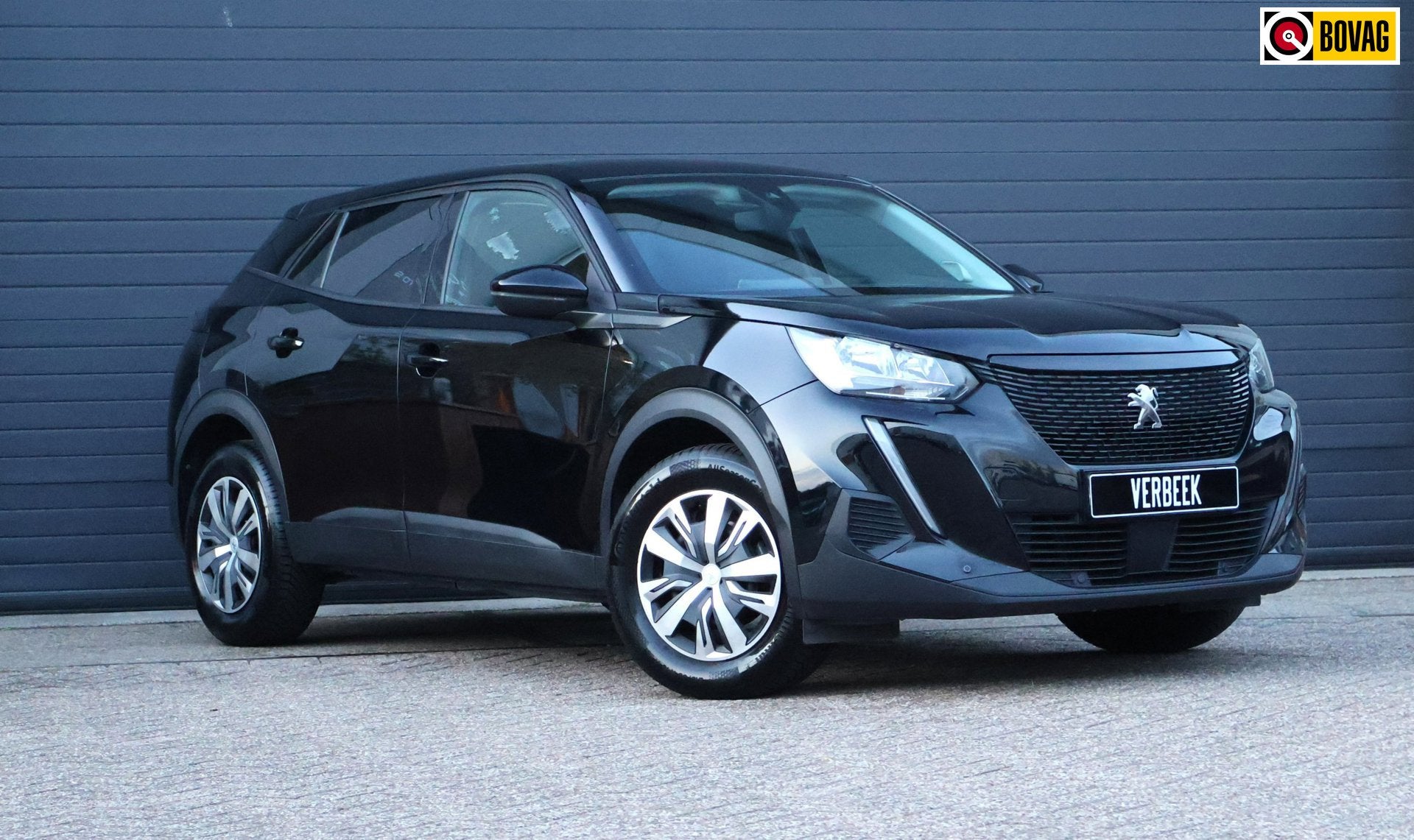 Peugeot 2008 1.2 PureTech Allure Leder/Navi/Carplay/Cruise/P, Voorwielaandrijving, Dealer onderhouden, Gebruikt, Zwart
