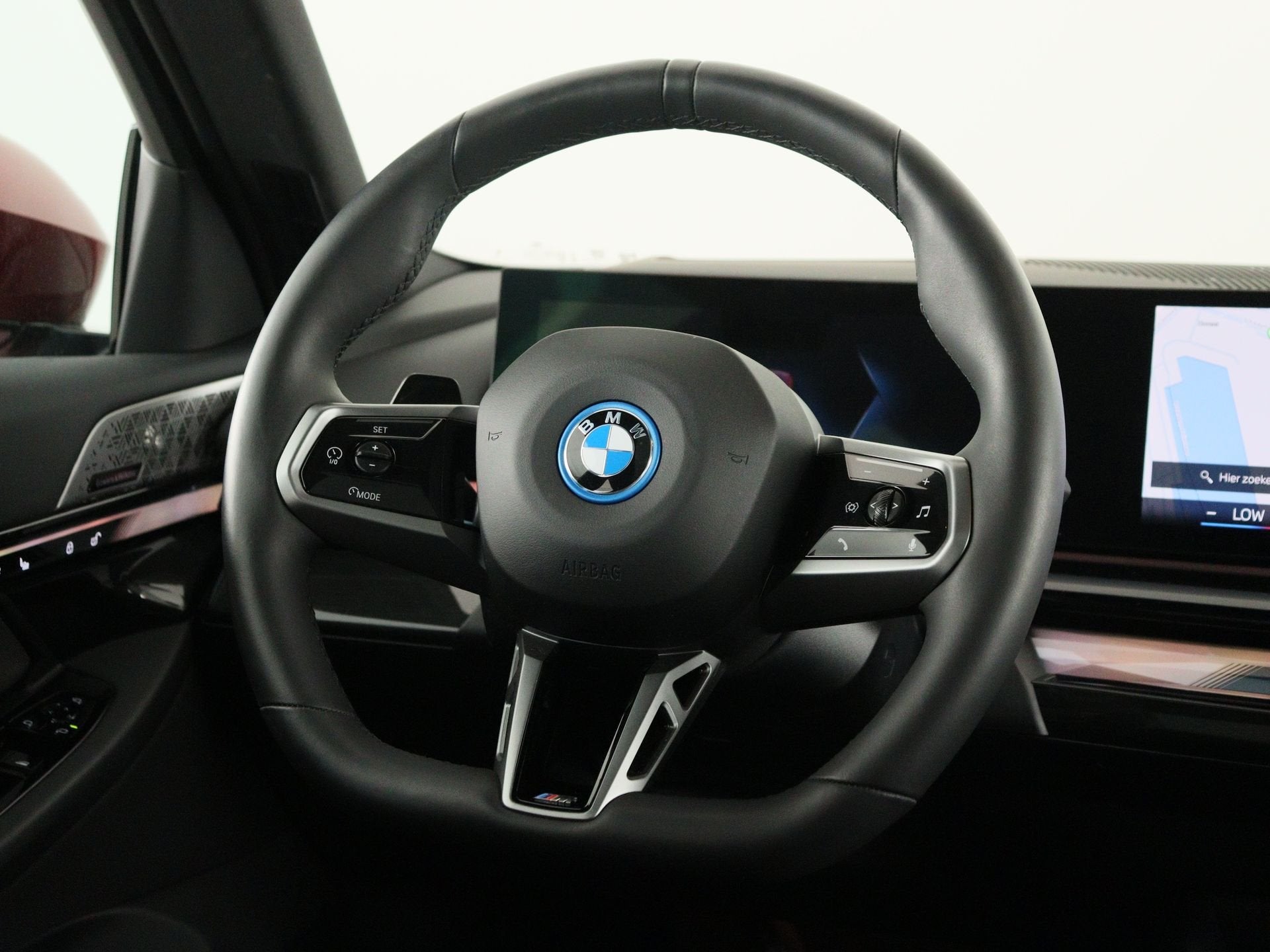 BMW i5 Touring eDrive40 M Sport Edition 84 kWh (bj 2025), Auto's, Achterwielaandrijving, Gebruikt, Zwart, Met garantie (alle)