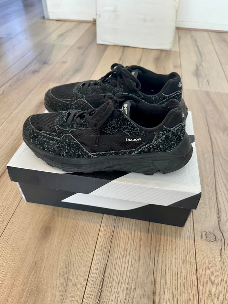 Hi-Tec HTS Shadow RGS Fluffy Suede Black - Maat 45, Zwart, Ophalen of Verzenden, Sneakers of Gympen, Zo goed als nieuw