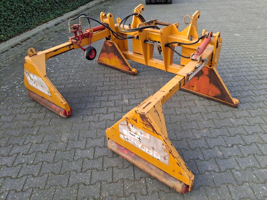 Meijer balenklem, 2 balen, Ahlmann & Mecalac aankoppeling, Ophalen, Veehouderij, Weidebouw