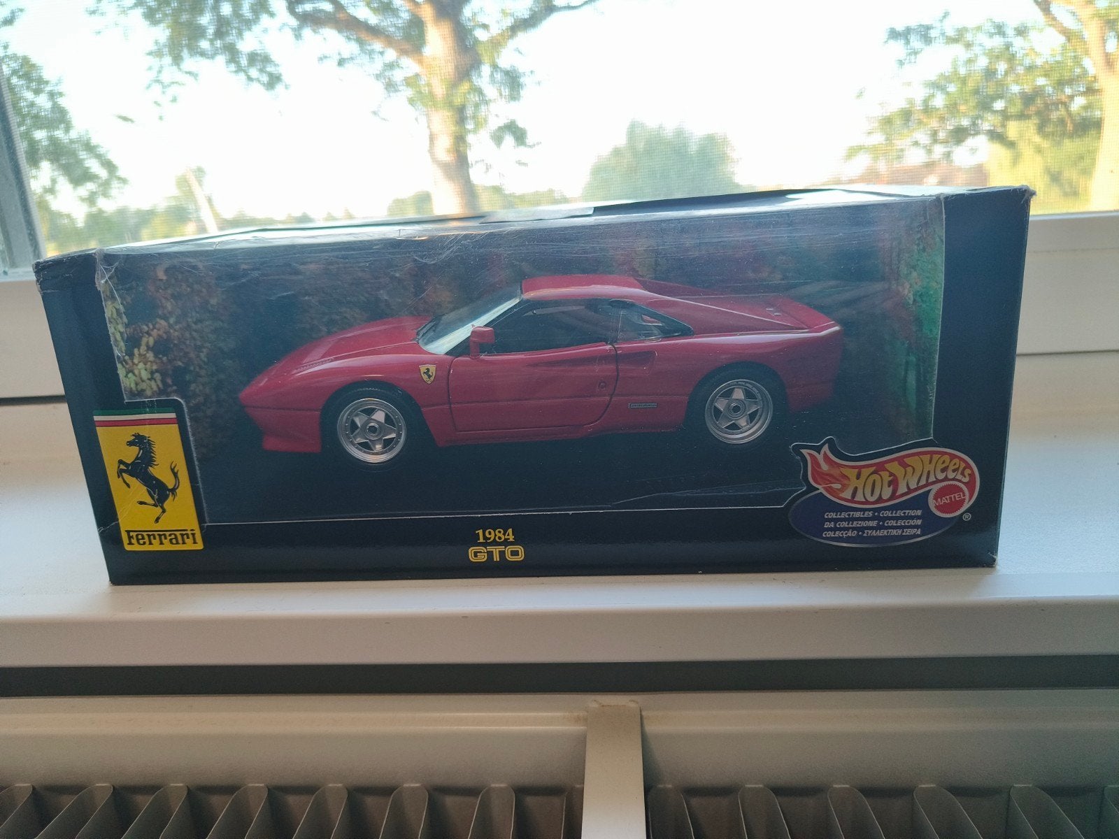 Ferrari 288GTO Hot Wheels 1:18, Ophalen of Verzenden, Zo goed als nieuw, Auto, Hot Wheels