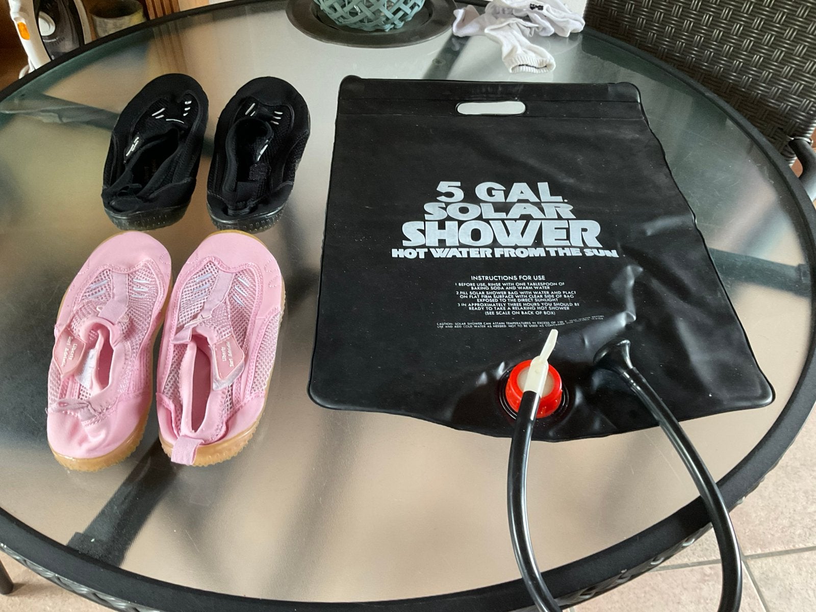 WATERZAK SOLAR SHOWER EN WATERSCHOENEN MAAT 40 EN 45, Ophalen, Zo goed als nieuw