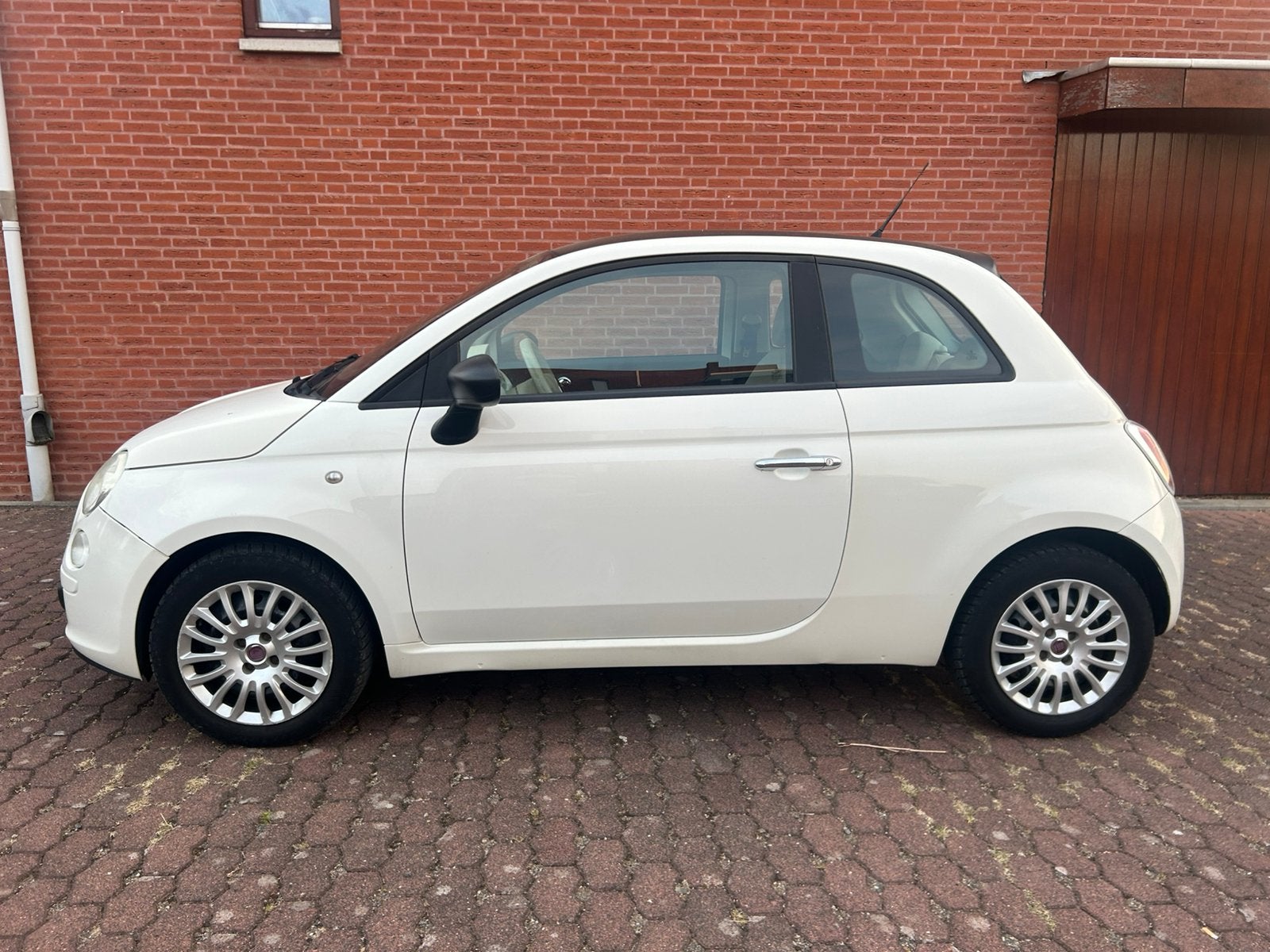 Fiat 500 1.2 C 2009 Wit, Voorwielaandrijving, 4 cilinders, 840 kg, 4 stoelen