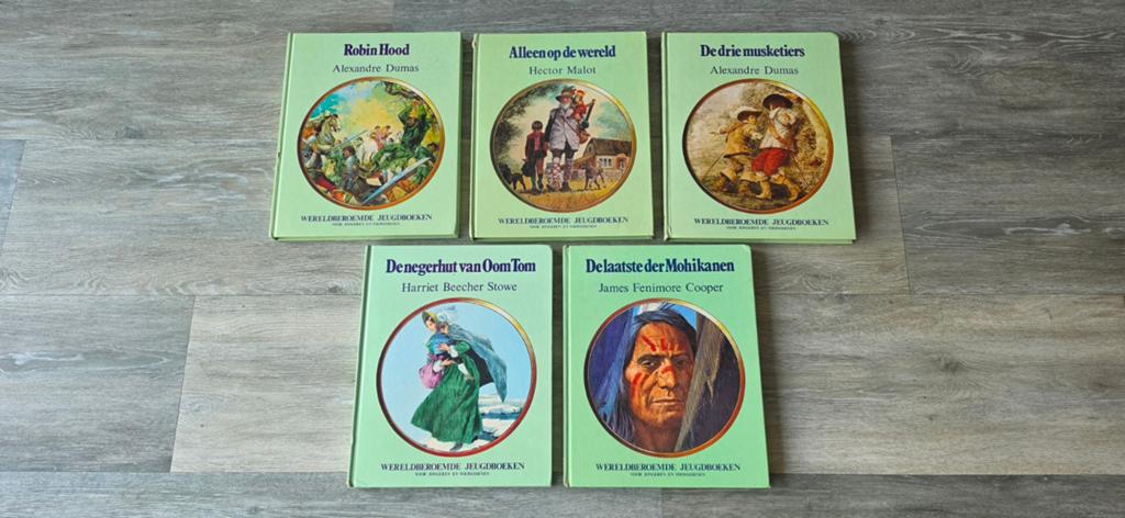 Wereldberoemde Jeugdboeken, Boeken, Ophalen of Verzenden, Gelezen
