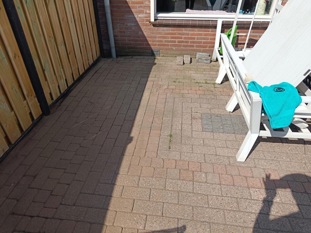 Gebruikte betonnen rode klinkers voor terras of oprit, Ophalen of Verzenden, Gebruikt, Beton, Klinkers