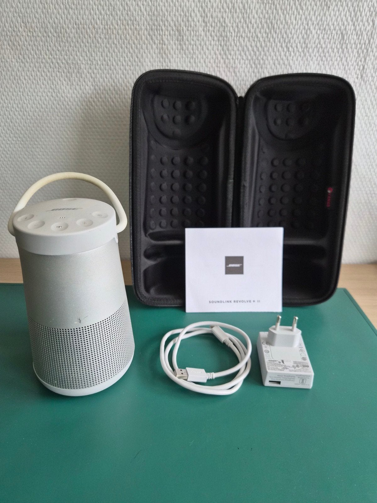 Bose Soundlink Revolve 2 Bluetooth Speaker + Draagtas, Ophalen