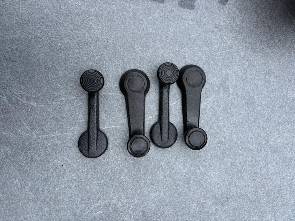 Raamslingers Volkswagen Kever Cabriolet 1303 (4 stuks), Ophalen of Verzenden