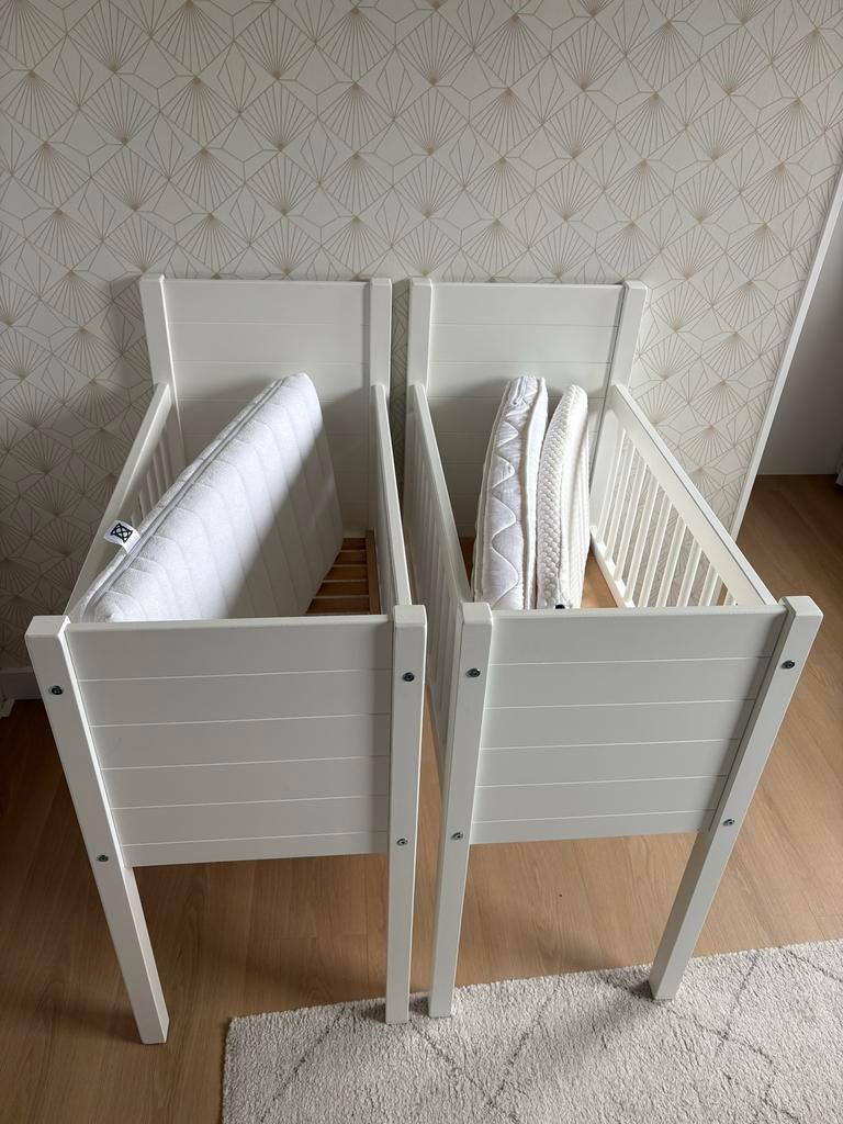 Kidssmill ledikant, tweeling of apart (incl. matrasjes), Ophalen, Gebruikt, Wit, 190 cm of minder