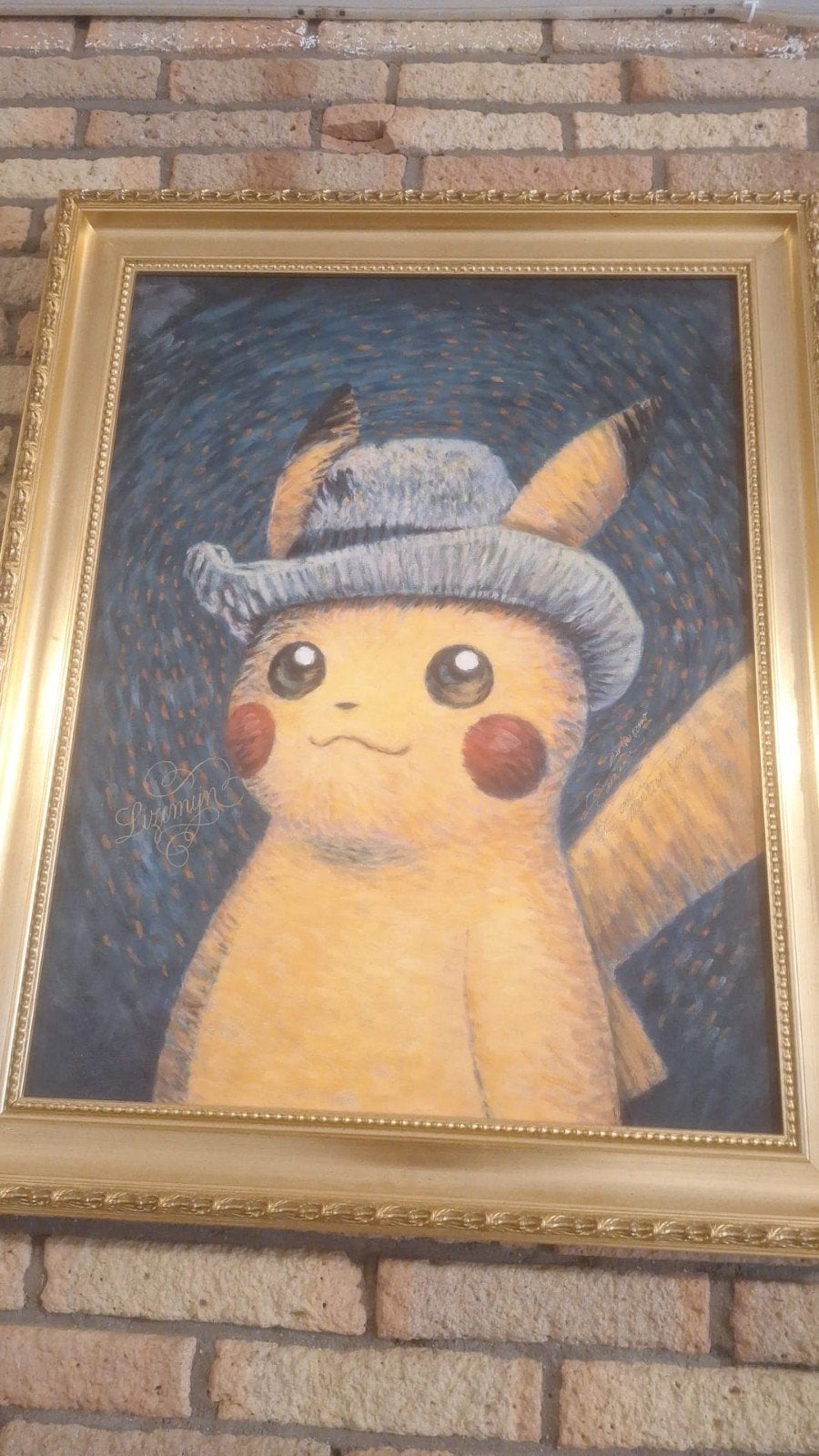 Pikachu met Hoed - gegrafeerde 2x, Antiek en Kunst, Ophalen of Verzenden