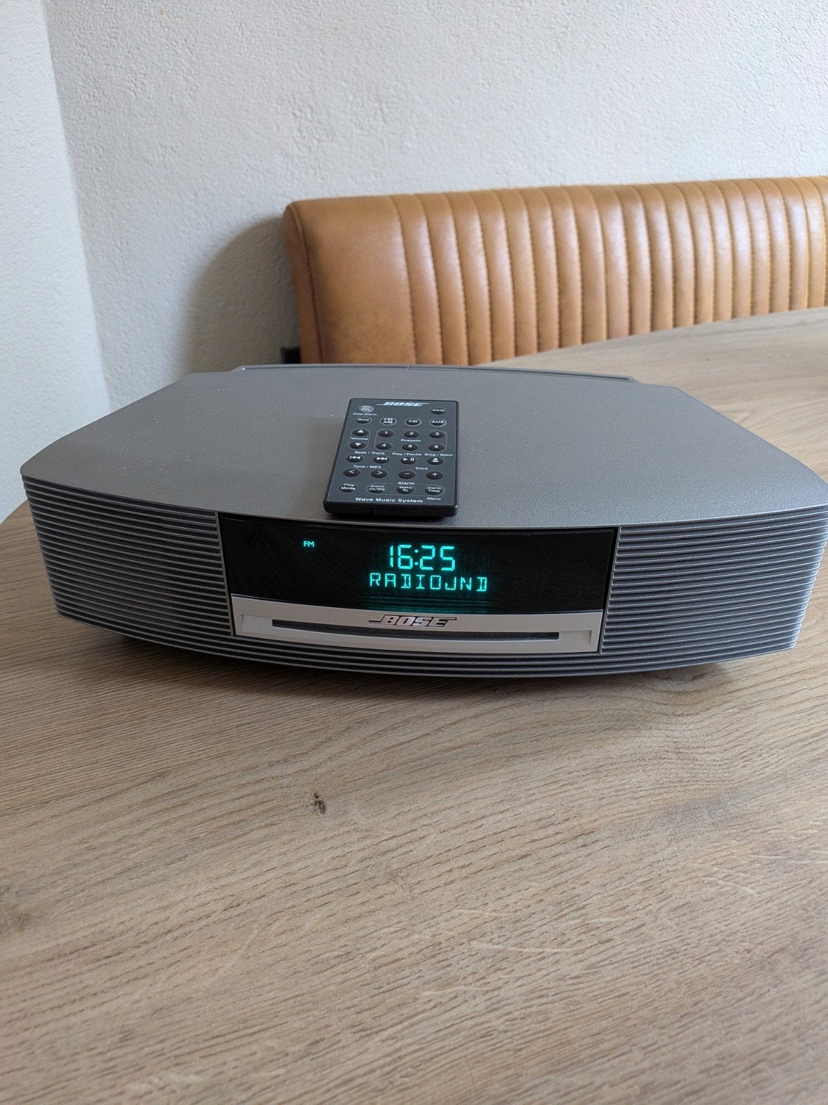 Bose Wave Music System in de kleur zilver., Ophalen, Zo goed als nieuw