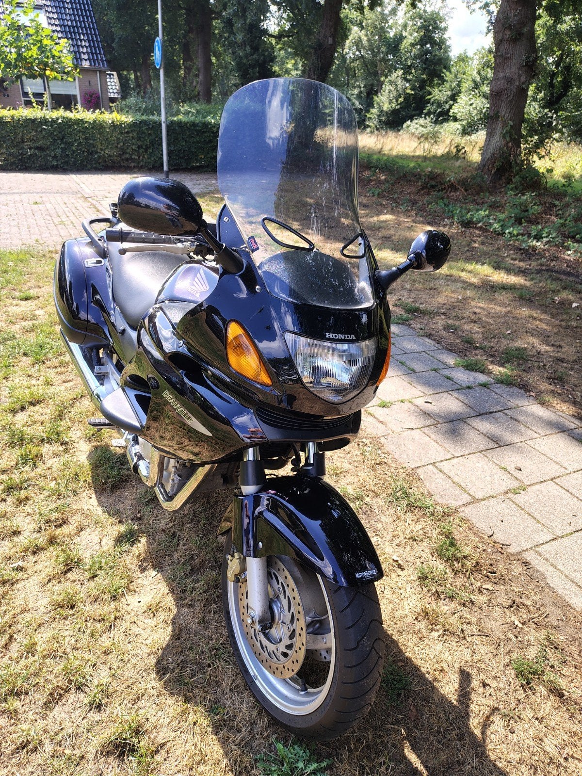 Prachtige Honda NT 650 Deauville uit '98, donkerpaars metal, Cardan-aandrijving, 2 cilinders, Occasion, Particulier