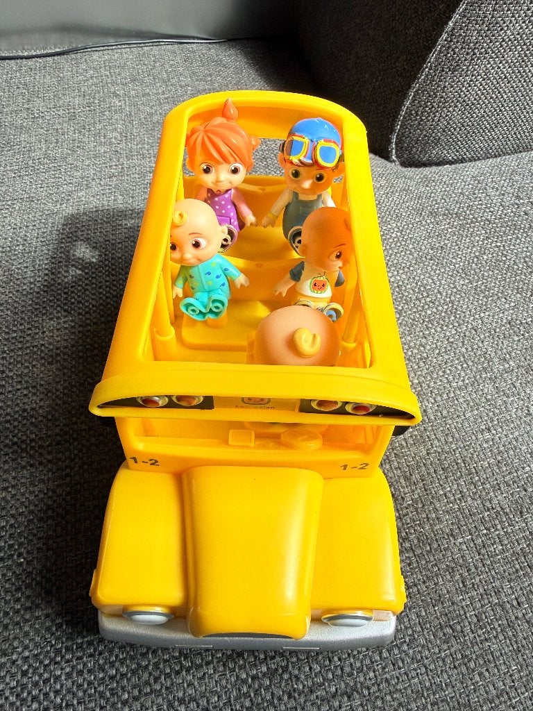 cocomelon met bus en poppetjes, Kinderen en Baby's, Ophalen of Verzenden, Zo goed als nieuw