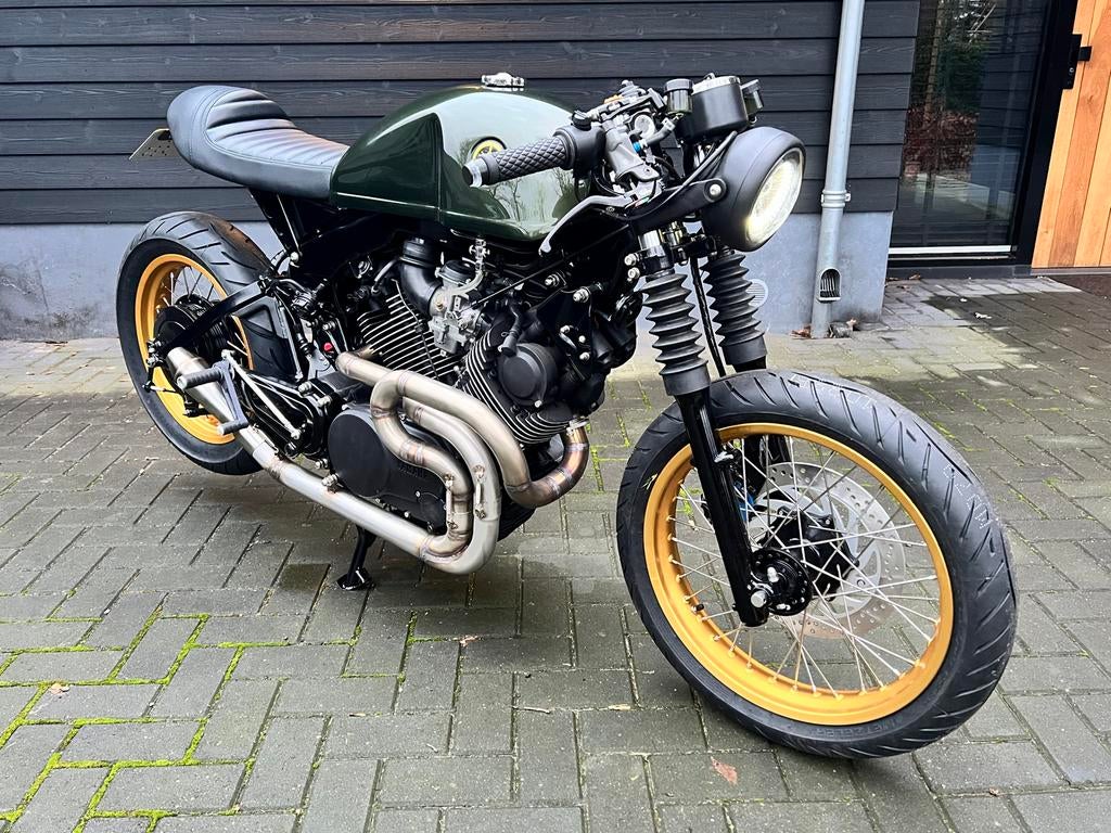 Yamaha XV750 custom build café racer, 2 cilinders, Sportuitlaat, Motorrijbewijs A, Particulier