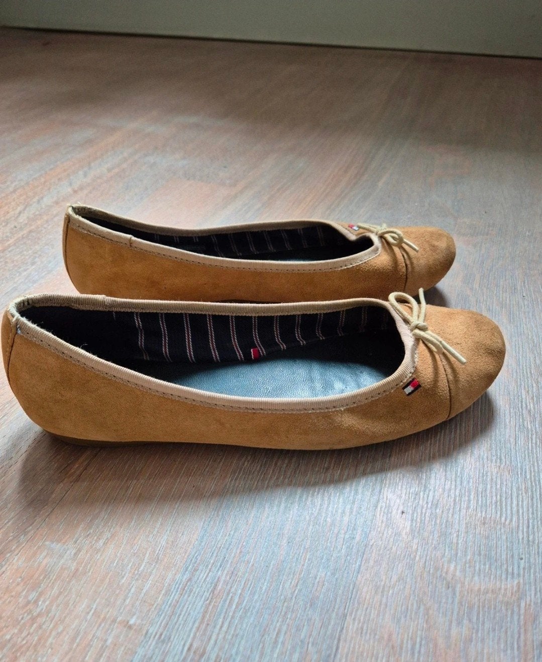 Tommy Hilfiger Ballerina's - Maat 39 - camel / bruin 🌱, Bruin, Zo goed als nieuw, Tommy Hilfiger, Ballerina's
