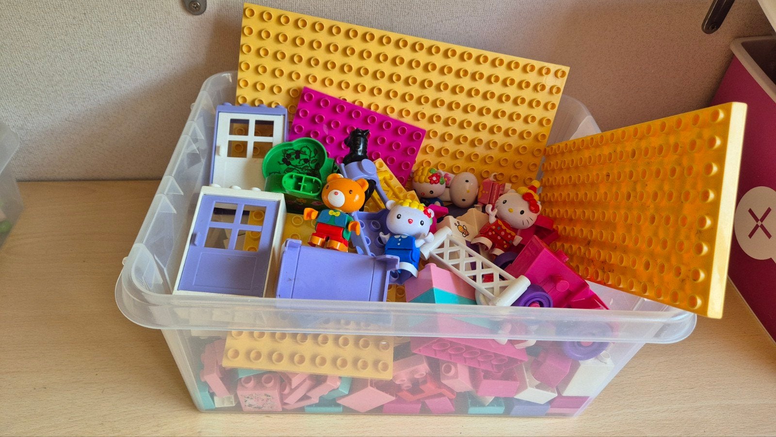 Hello Kitty unico met figuren, paardje en tractor, Kinderen en Baby's, Speelgoed | Duplo en Lego, Inclusief minifiguren, Gebruikt