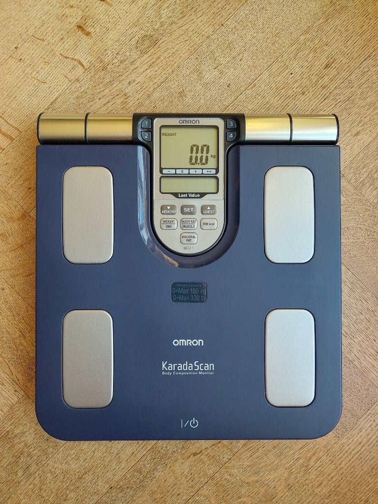 Omron Karada Scan BF511, 1 tot 500 gram, 100 kg of meer, Ophalen of Verzenden, Personenweegschaal